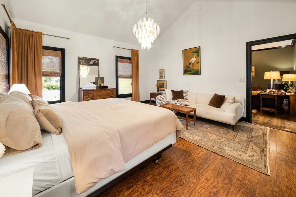 Magnolia Crest Manor