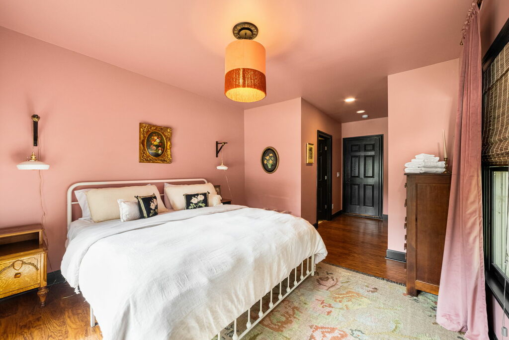 Magnolia Crest Manor