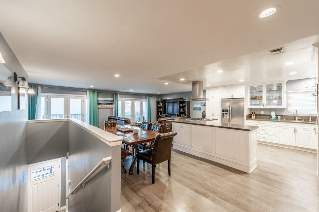 Silver Strand Sensation