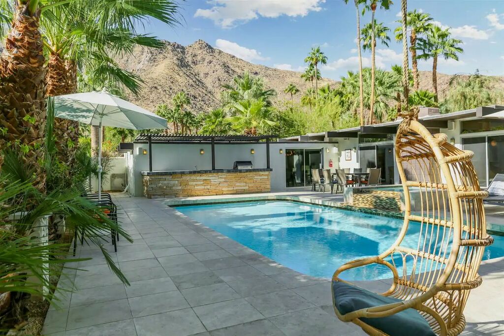 Palm Springs Rose