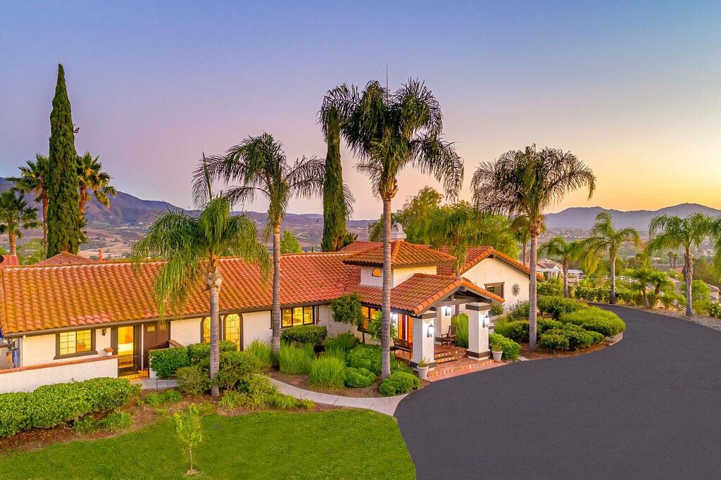Hilltop Hacienda