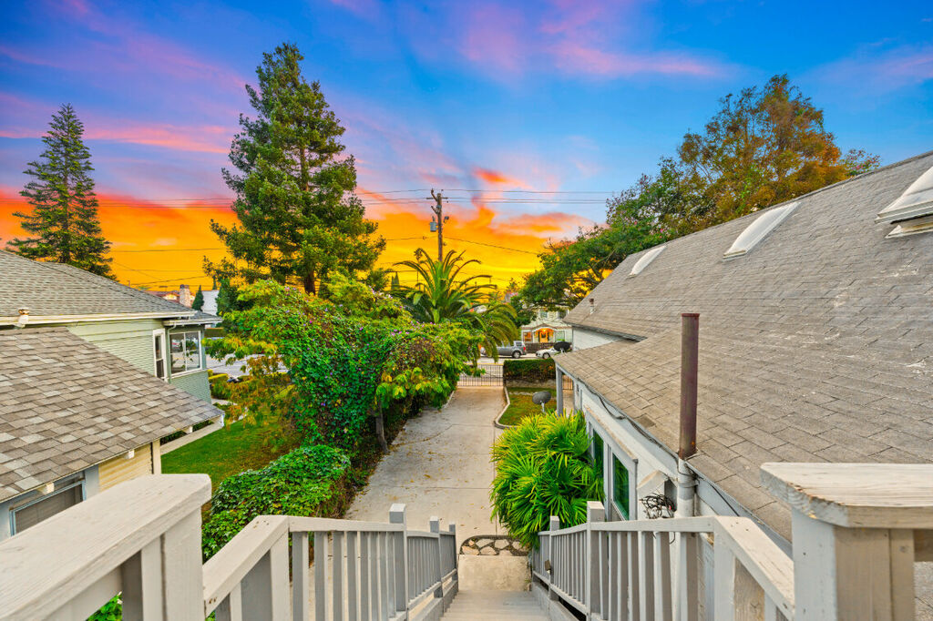 Coastal Charm