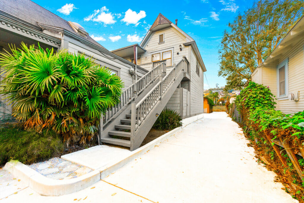 Coastal Charm