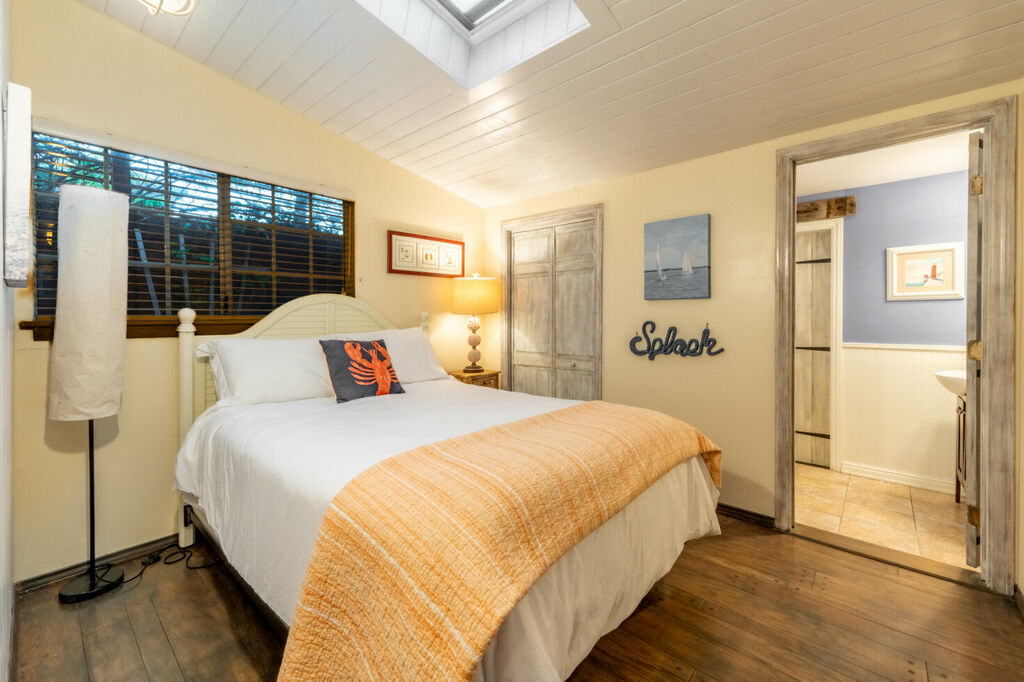 Nantucket Cottage Hideaway