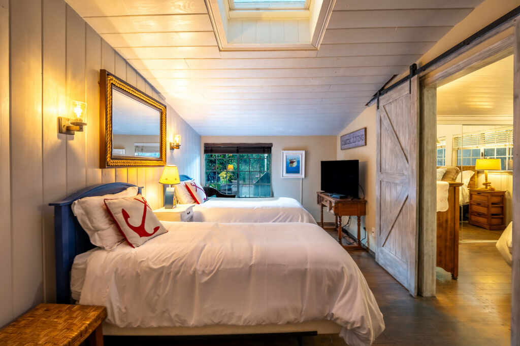 Nantucket Cottage Hideaway